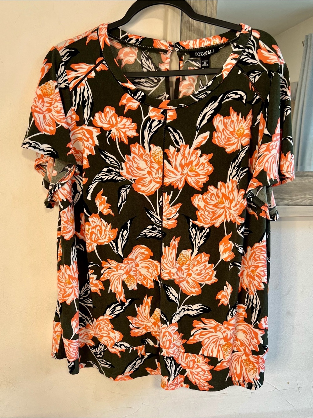 Roz & Ali Black Floral Cold-Shoulder Top with Orange and White Blooms